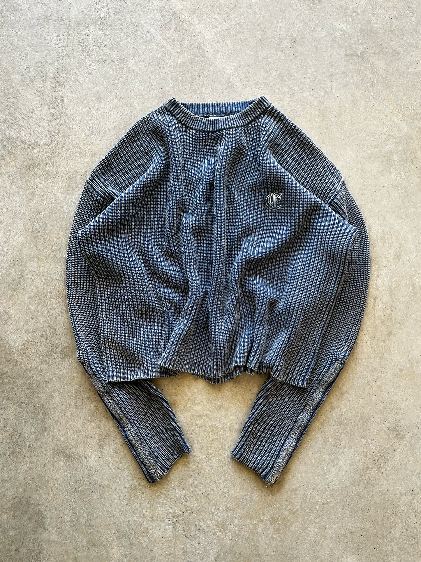FADED WASHED KNIT (BLUE)