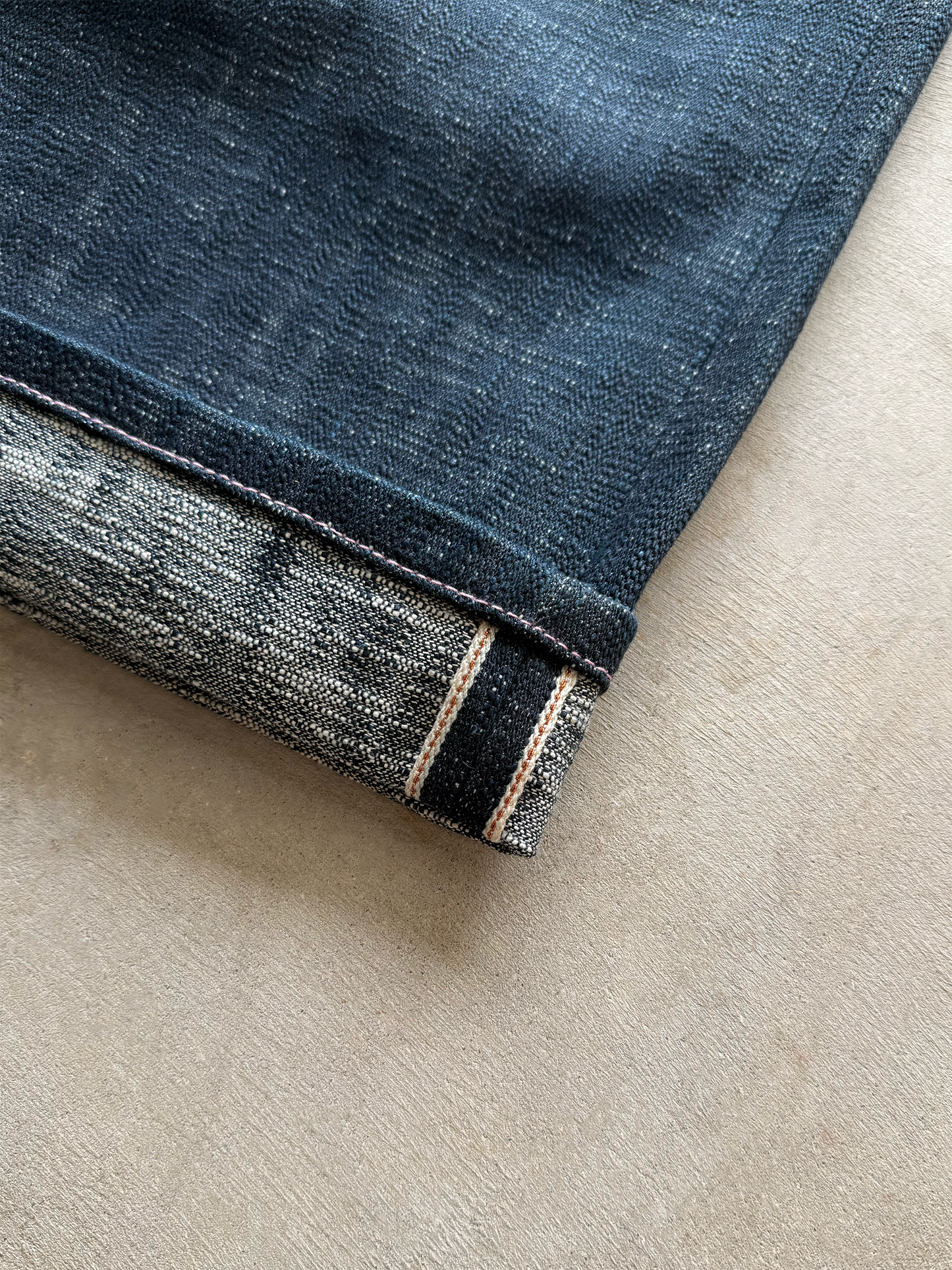 19OZ JAPANESE SLUB SELVEDGE DENIM (INDIGO W/ PINK STITCH)