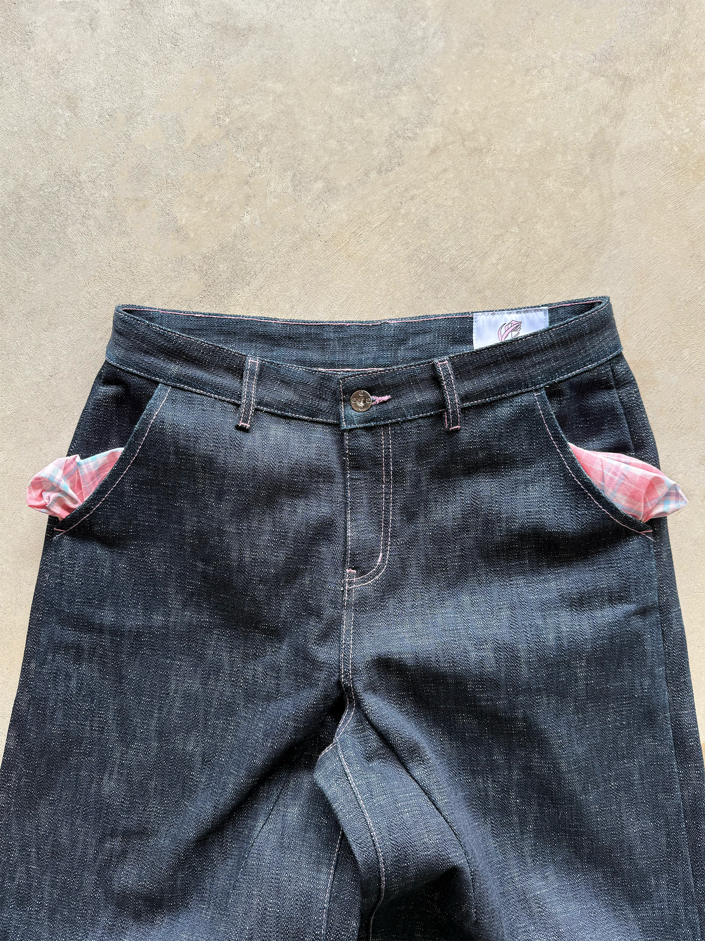 19OZ JAPANESE SLUB SELVEDGE DENIM (INDIGO W/ PINK STITCH)