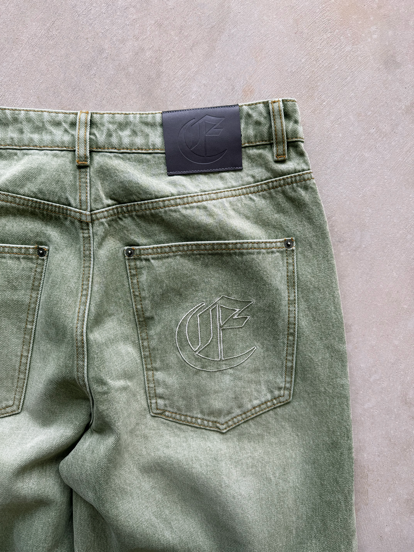 JAPANESE BAGGY DENIM (MOSS GREEN)