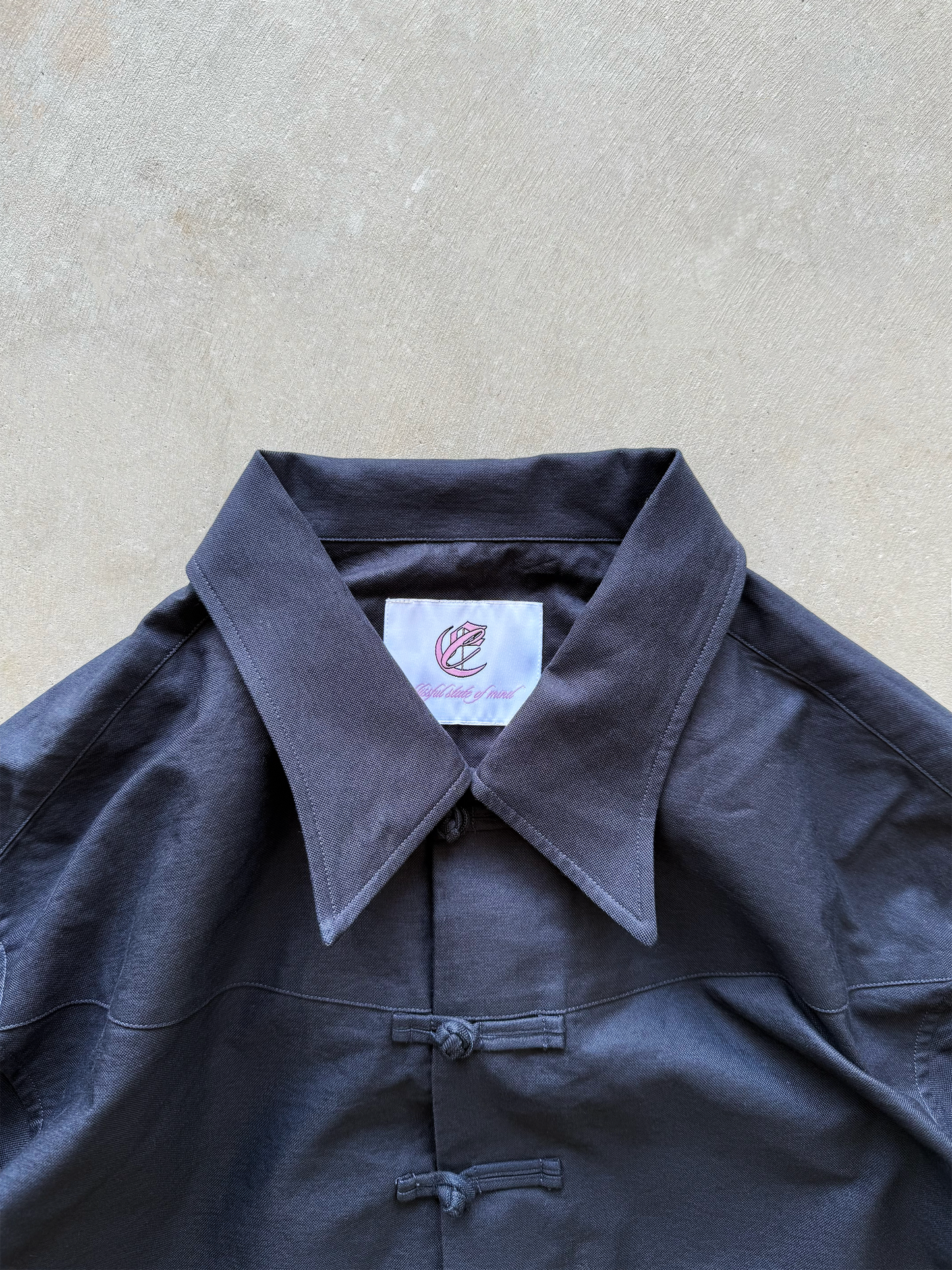 MANDARIN BUTTON UP (BLACK)
