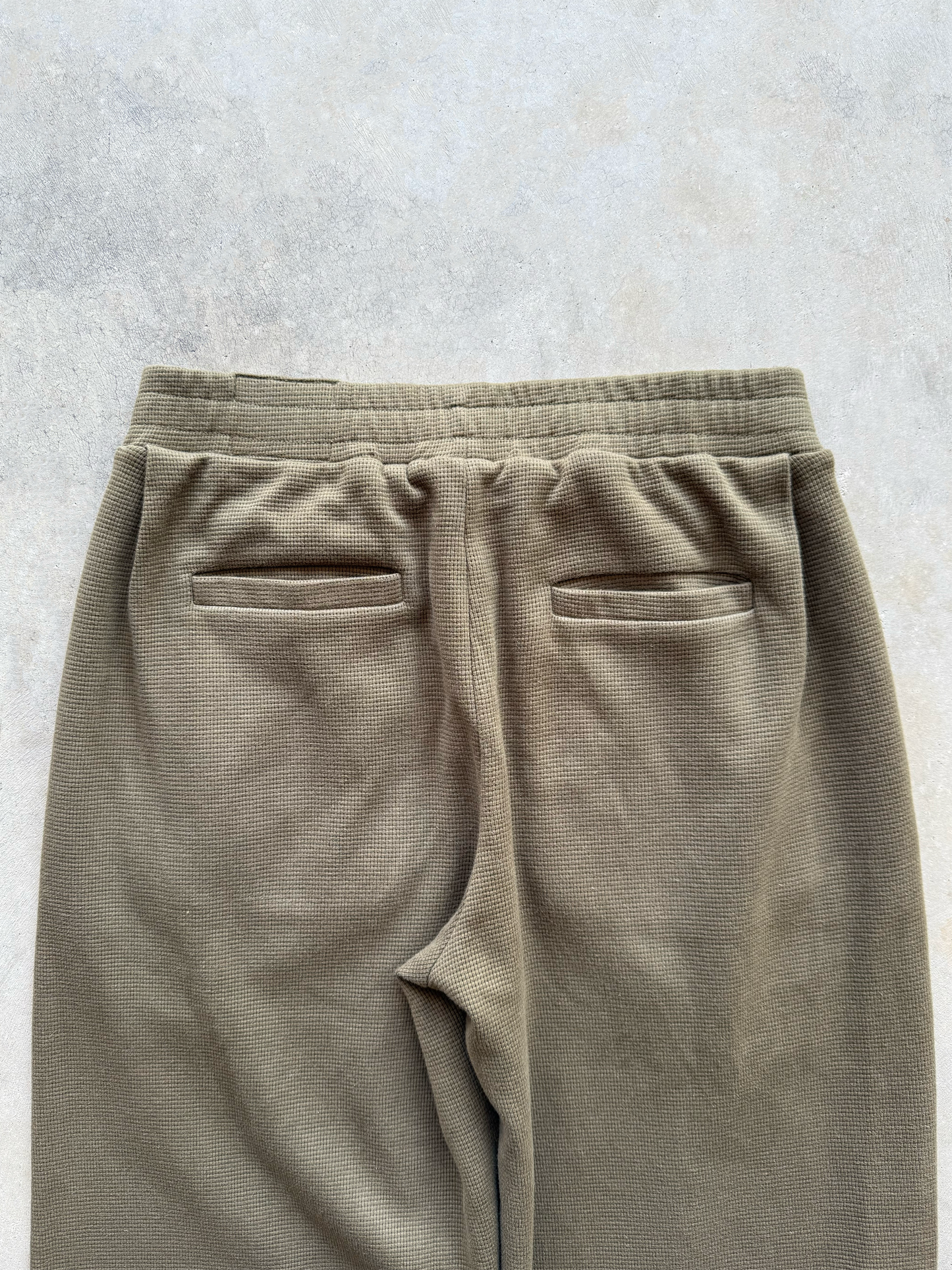 PLEATED WAFFLE KNIT LOUNGE PANTS (GREEN)