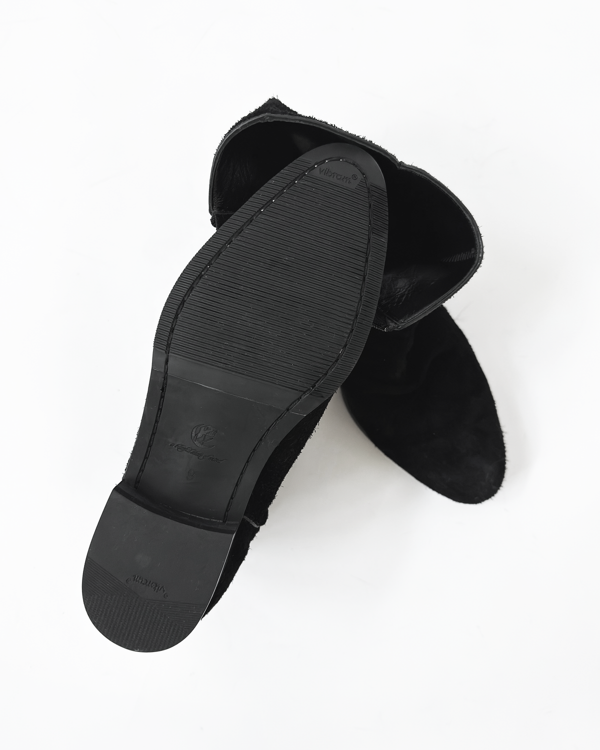 LONG HAIR SUEDE BOOTS (BLACK)