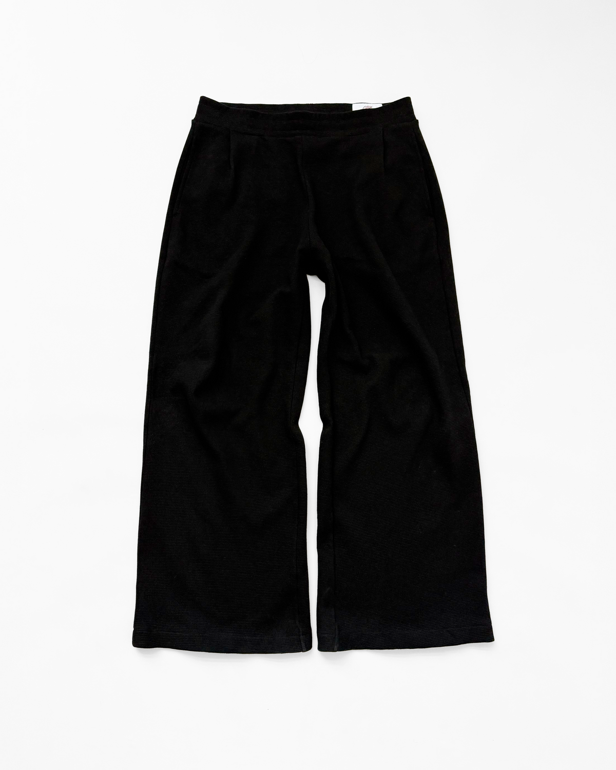 PLEATED WAFFLE KNIT LOUNGE PANTS (BLACK) - ELYSIAN
