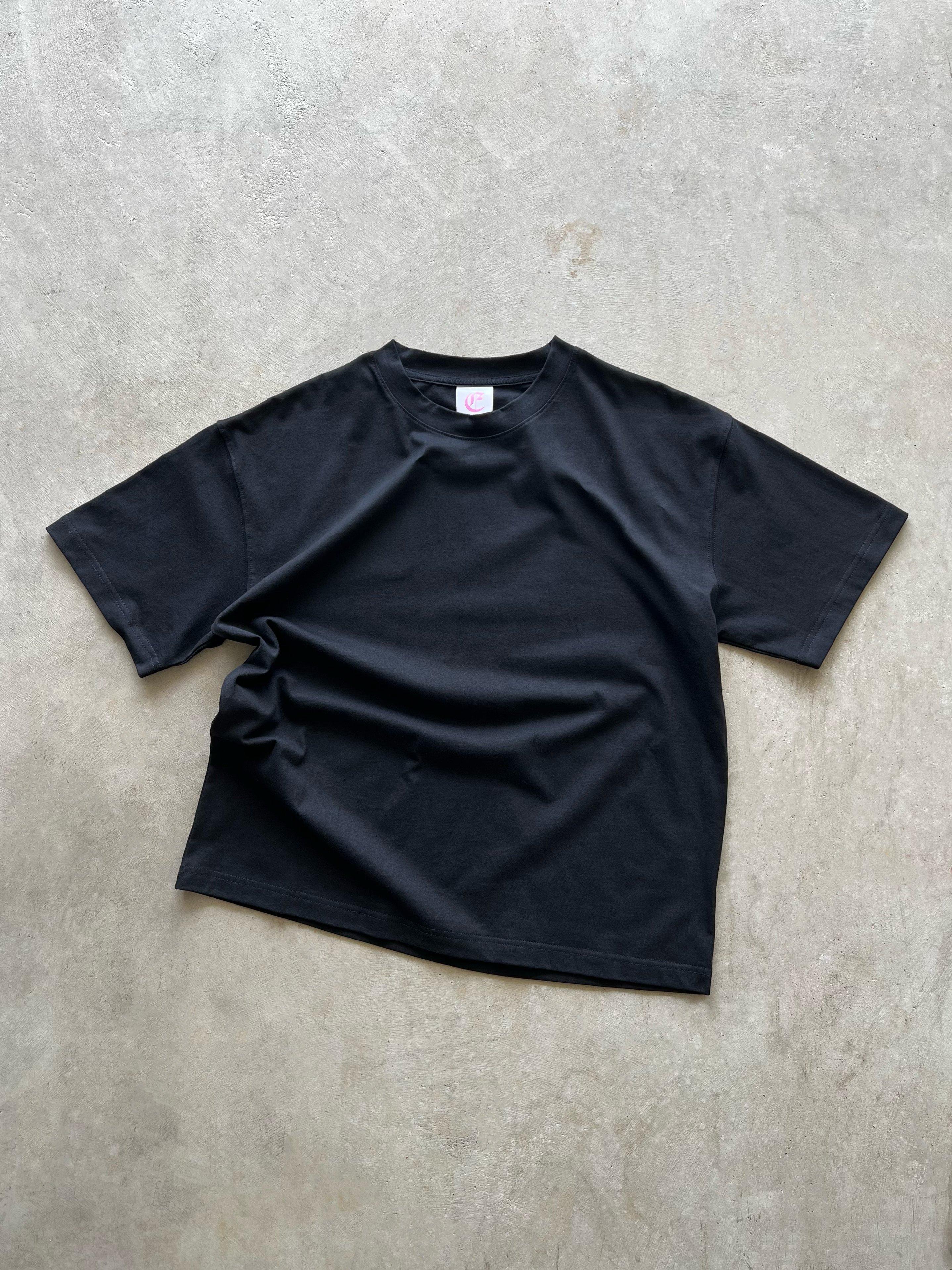THE PERFECT TEE (BLACK)