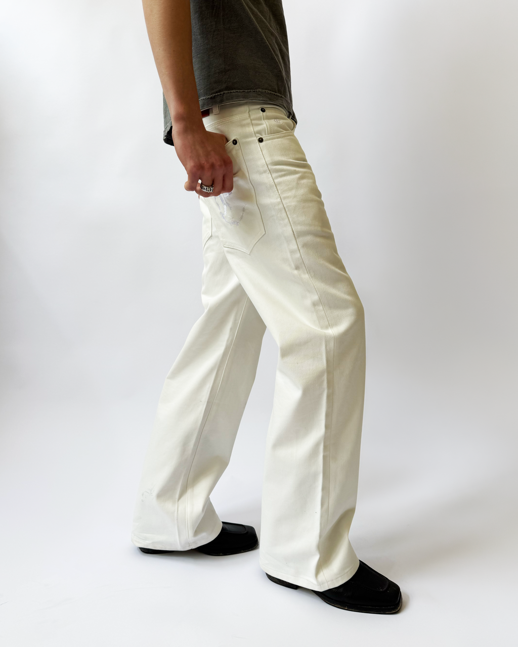 JAPANESE SELVEDGE BOOTCUT DENIM (CREAM)
