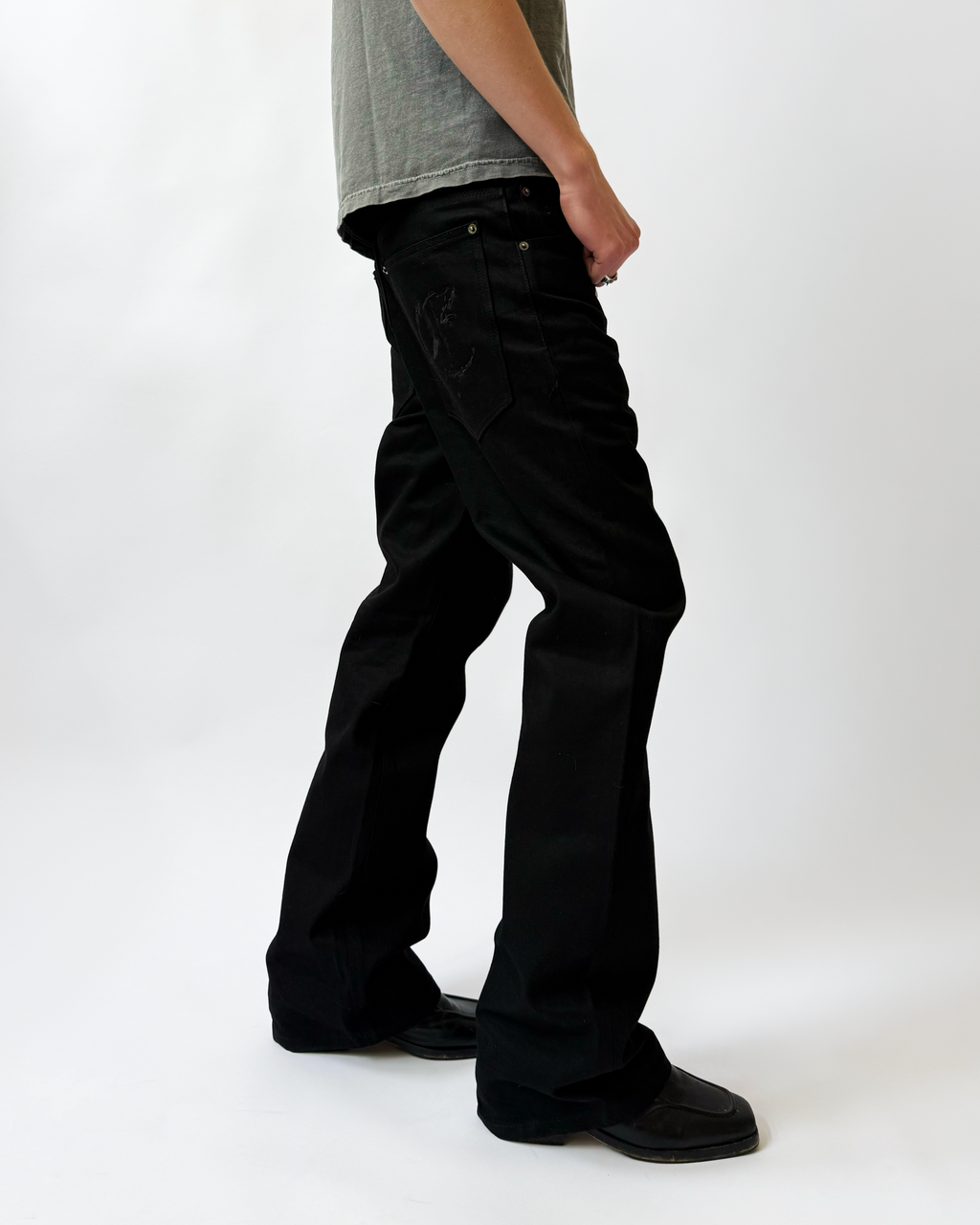 JAPANESE SELVEDGE BOOTCUT DENIM (JET BLACK)