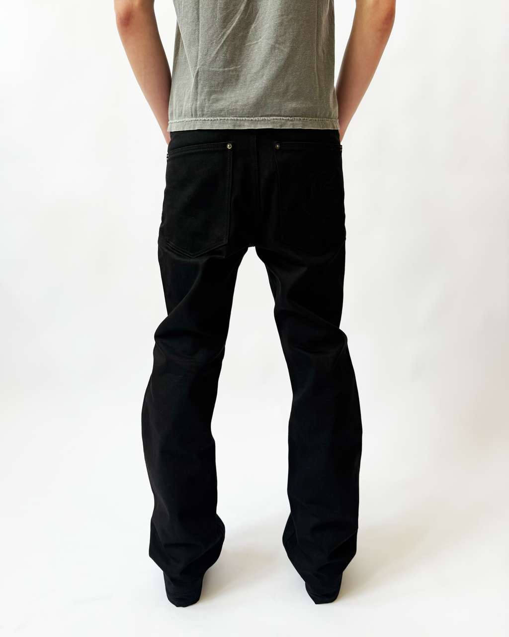 JAPANESE SELVEDGE BOOTCUT DENIM (JET BLACK)