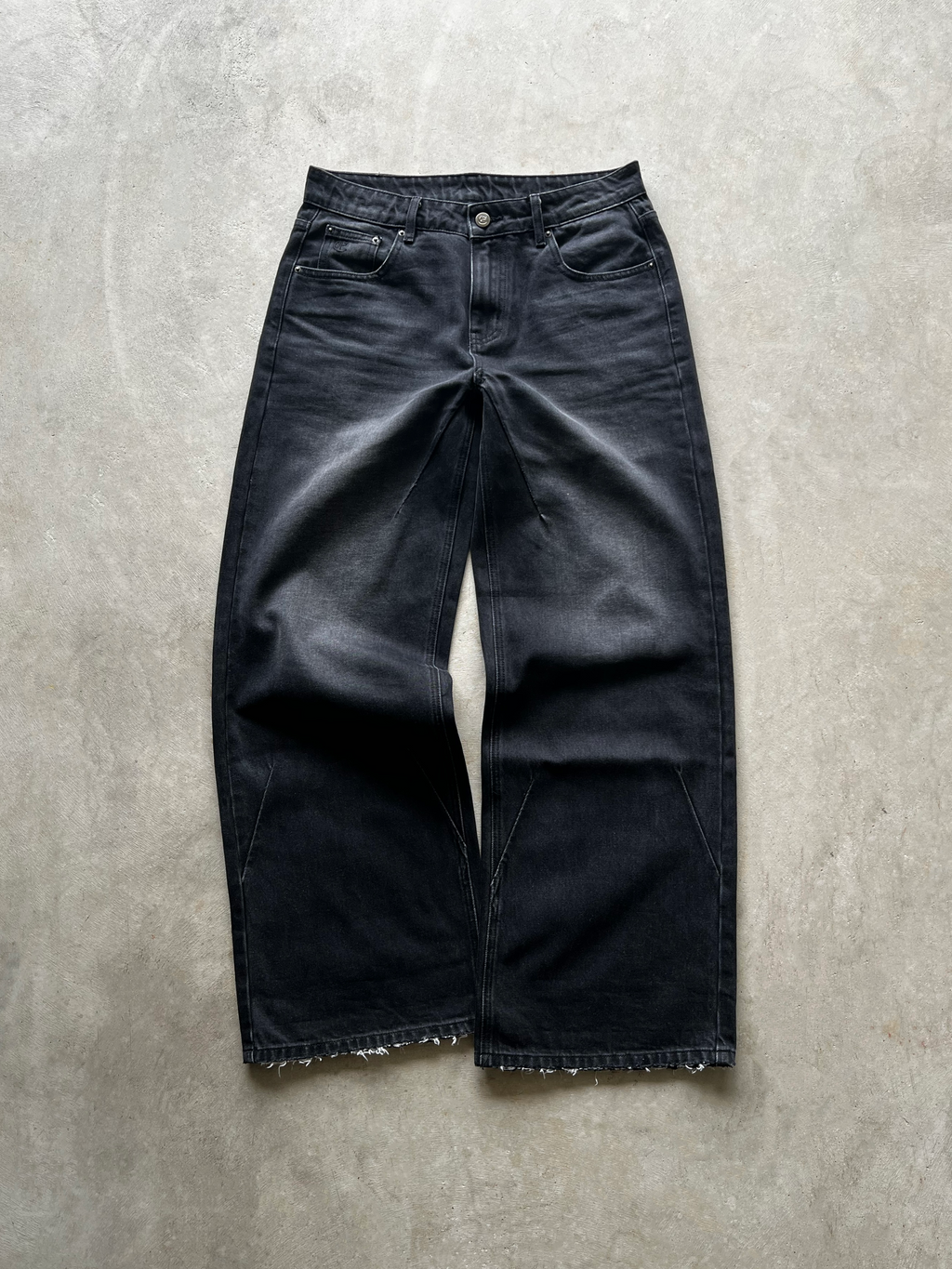 JAPANESE BAGGY DENIM (BLACK)