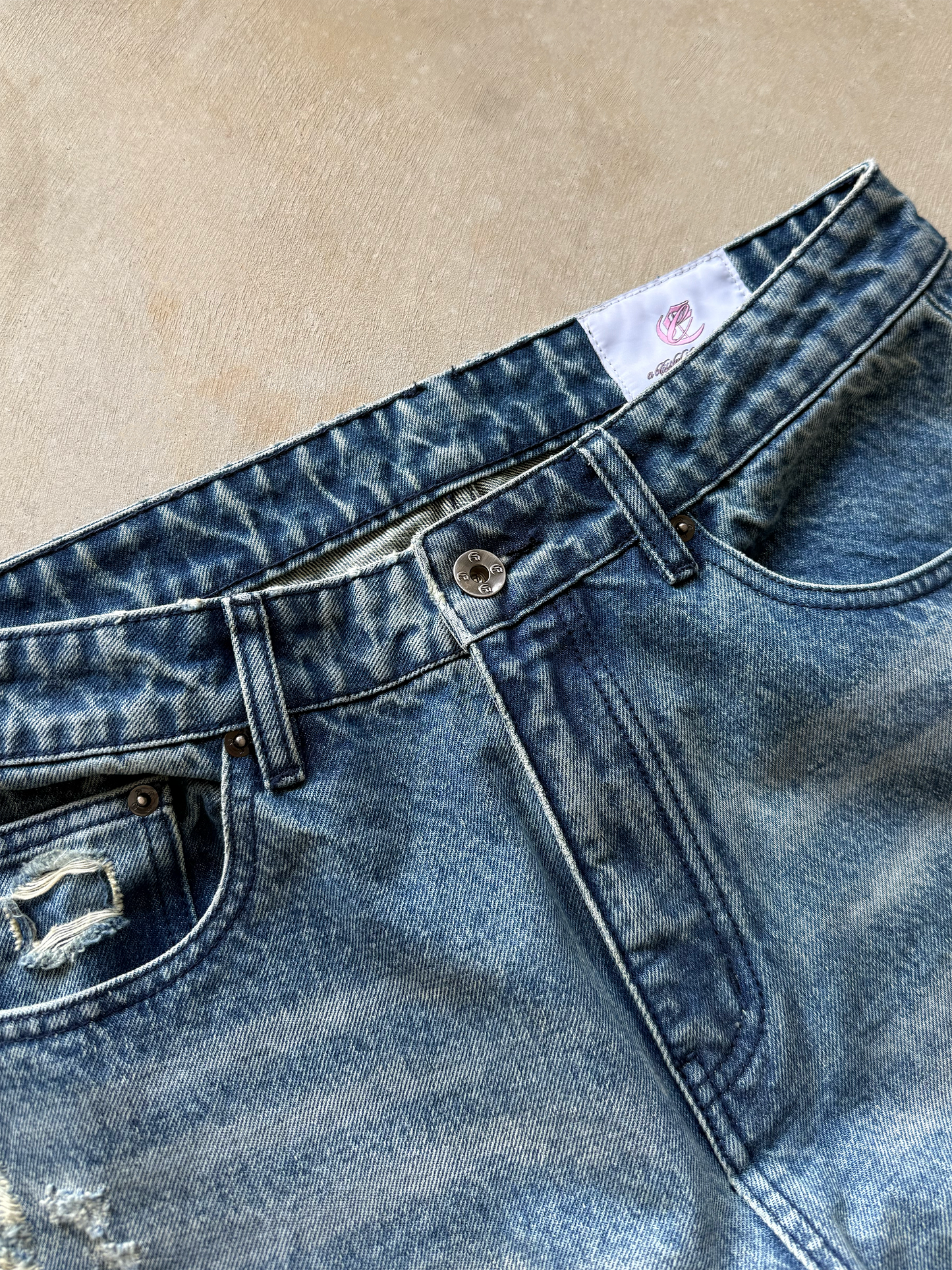JAPANESE DISTRESSED DENIM (BLUE)