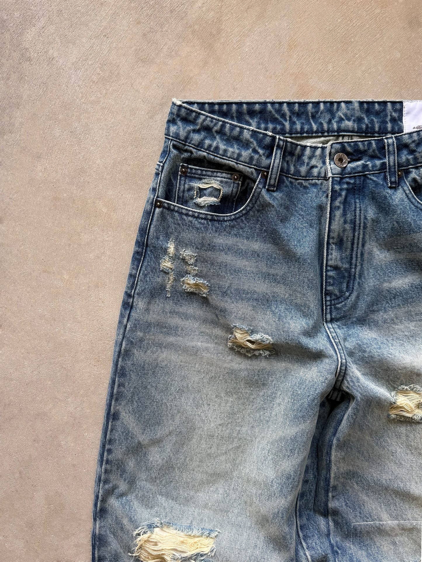 JAPANESE DISTRESSED DENIM (BLUE)