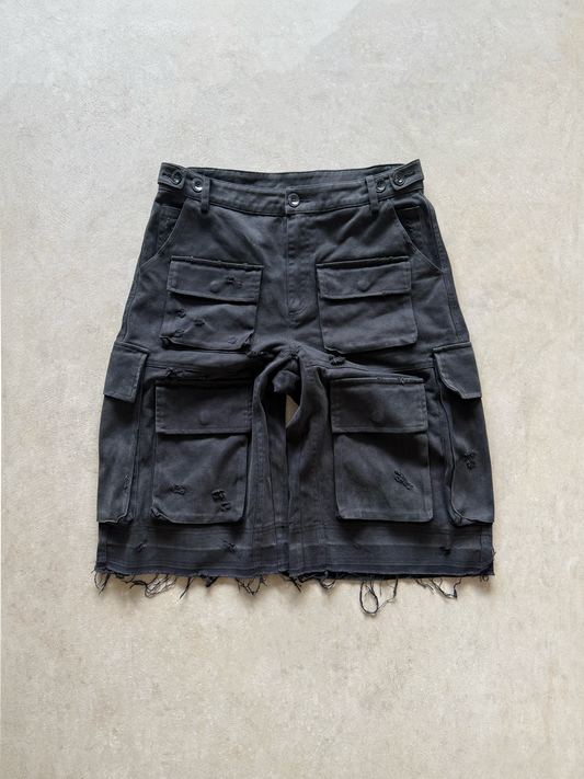 DISTRESSED CARGO SHORTS (BLACK)