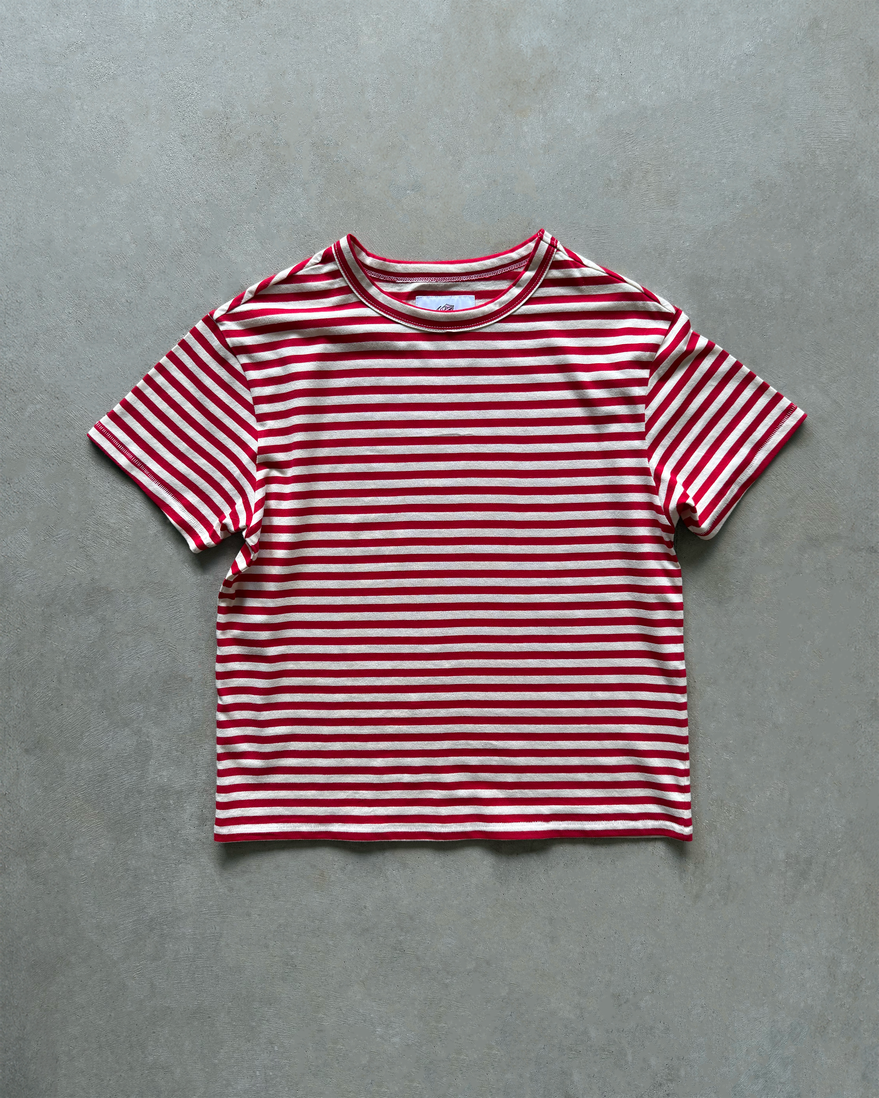 STRIPES FITTED TEE (RED)