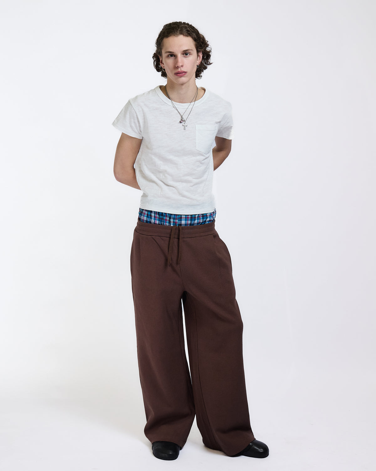 PLEATED WAFFLE KNIT LOUNGE PANTS (BROWN) - ELYSIAN
