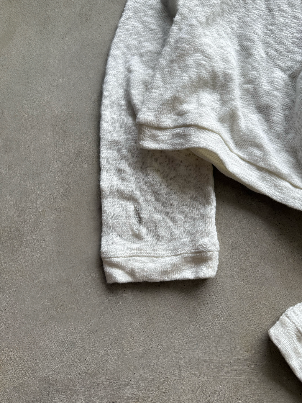 LIGHTWEIGHT SLUB LONG SLEEVE (WHITE)