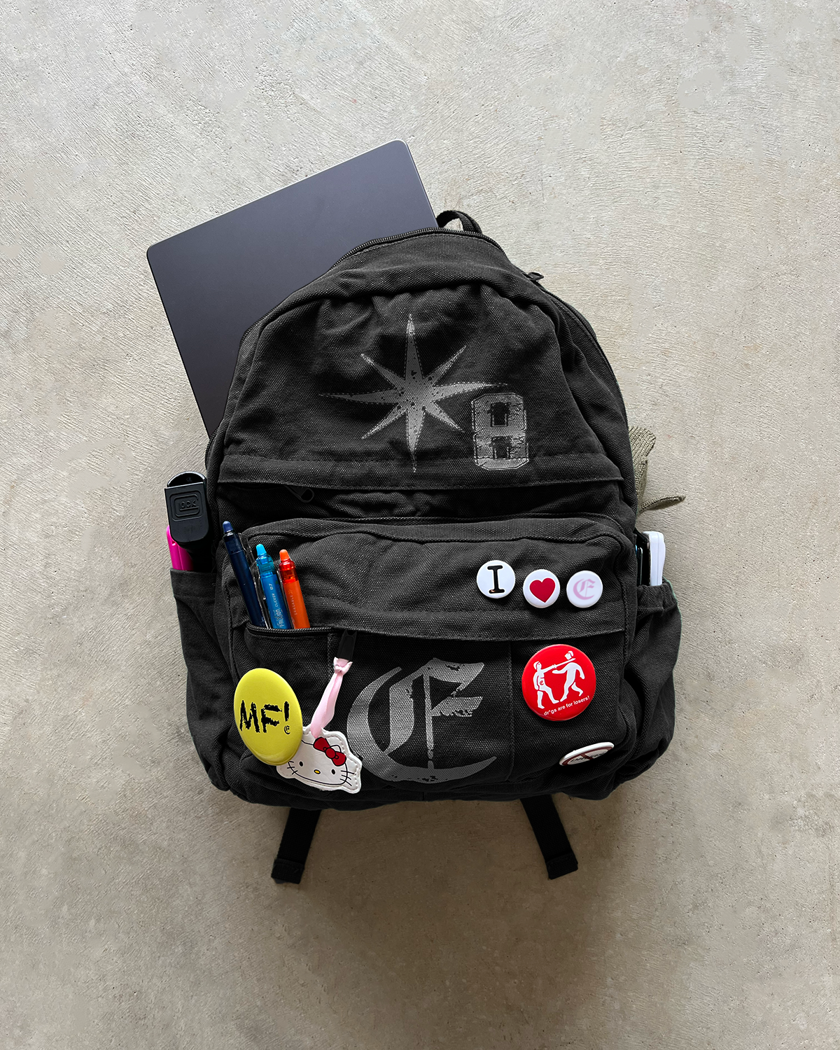 STAR UTILITY BACKPACK (BLACK)